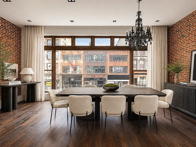 405 Broadway #2 — Photo 2