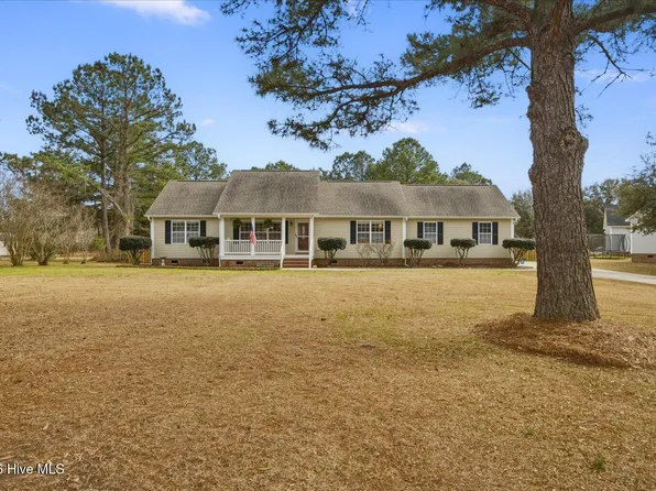 406 Knollwood Drive, Hampstead, NC 28443