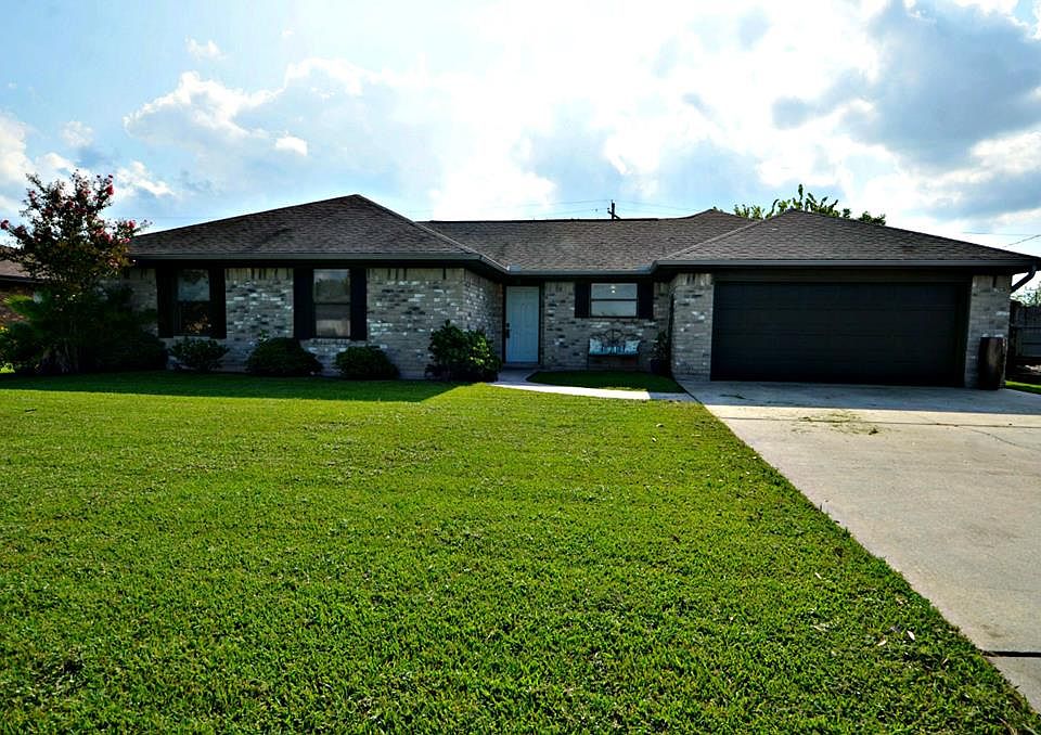 1st image of 2337 Patricia Ln