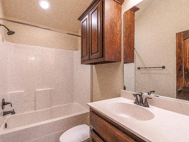 12108 Chesterfield Ln — Photo 14