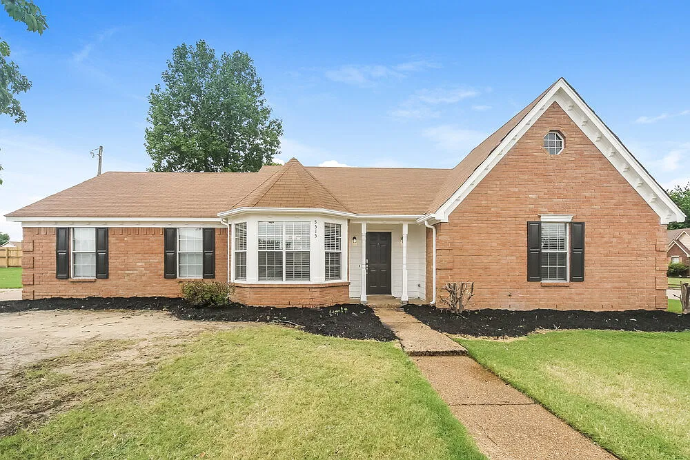 3 bed, 2.0 bath, 1591 sqft, $1,750 — Photo 1