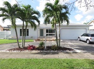 8810 Johnson St, Pembroke Pines, FL 33024