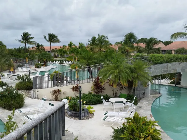 6640 Beach Resort Dr, Naples, FL 34114