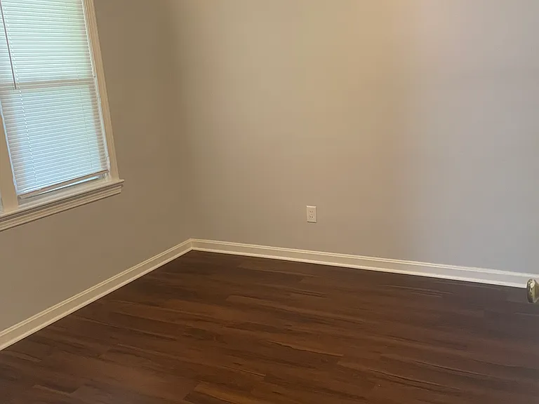 1241 Orchard Heights Dr — Photo 10