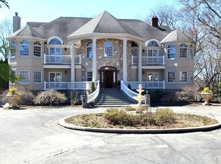 72 Charlemont St, Newton, MA 02461