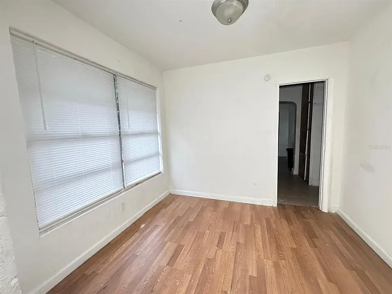 229 S Candler Ave — Photo 10