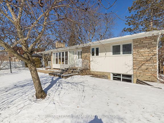 2nd image of 7 Kimberley Rd