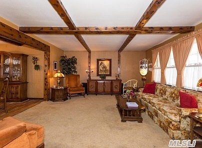 2nd image of 2416 Logue St