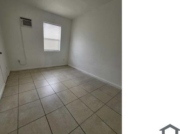 1125 Sharazad Blvd APT 33