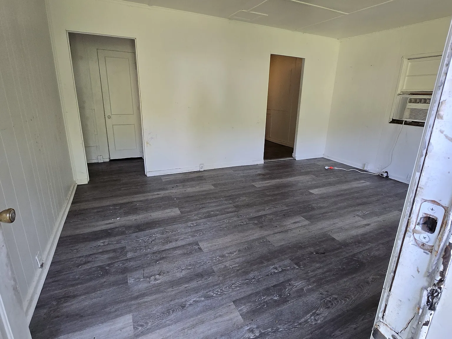 155-157 Hillside Rd — Photo 2