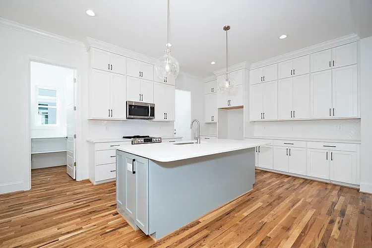 2131 Blazing Trl — Photo 11