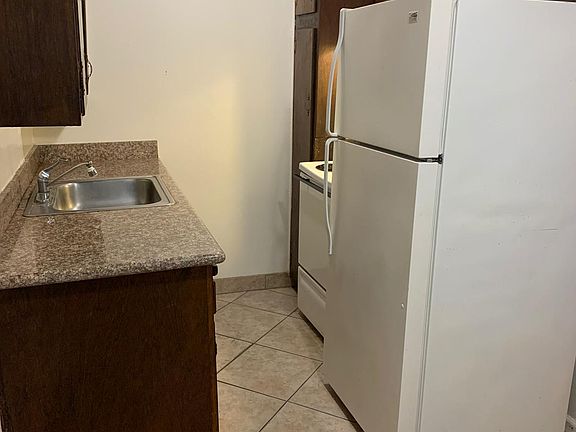 4th image of 353 S 11th St #2