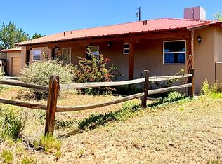 22 Camino Loma, Santa Fe, NM 87507
