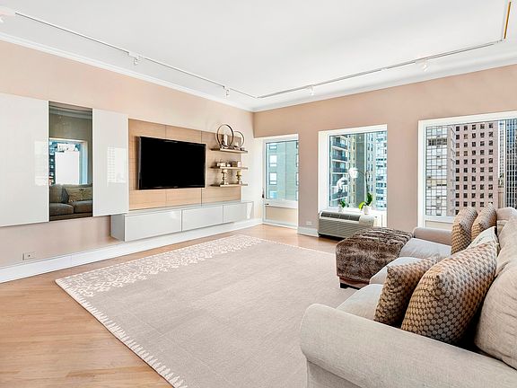 Gorgeous hardwood floors throughout this level as well as the 2nd floor bedroom level.