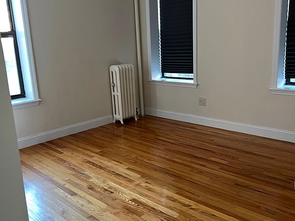 4th image of 33 Bay 26th St #C-4