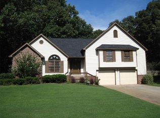 2690 Sandstone Dr, Lawrenceville, GA 30043