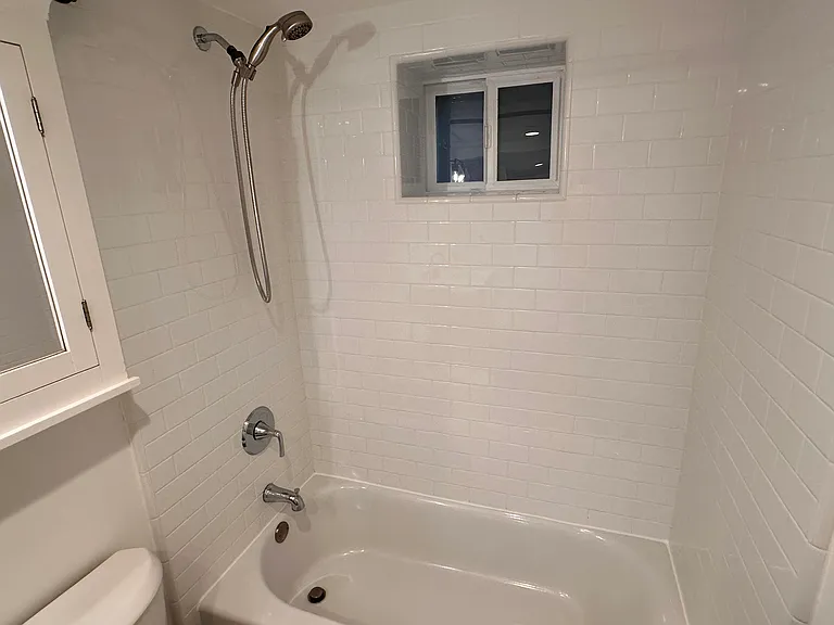 97 Forrest Ave — Photo 11