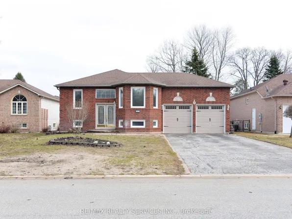 7 Bush Cres, Wasaga Beach, ON L9Z 1M3
