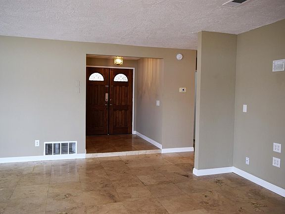 4th image of 13686 Seagull Dr