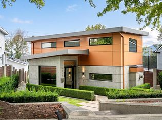 7317 Barnet Rd, Burnaby, BC V5A1E5