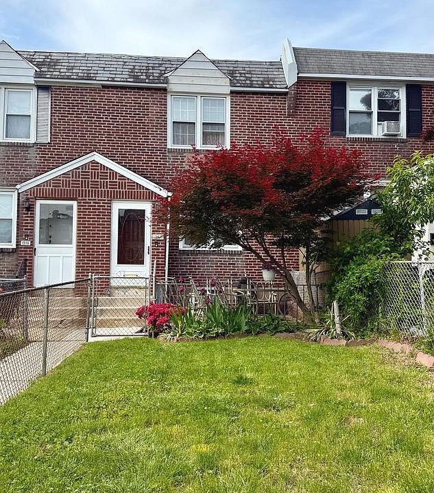 1st image of 1380 Westbury Dr