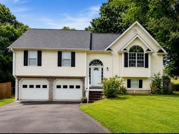 151 Twin Oaks Dr, Calhoun, GA 30701