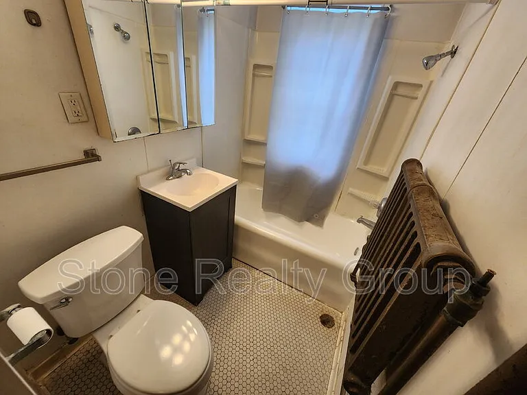 525 S 6th St #5 — Photo 6