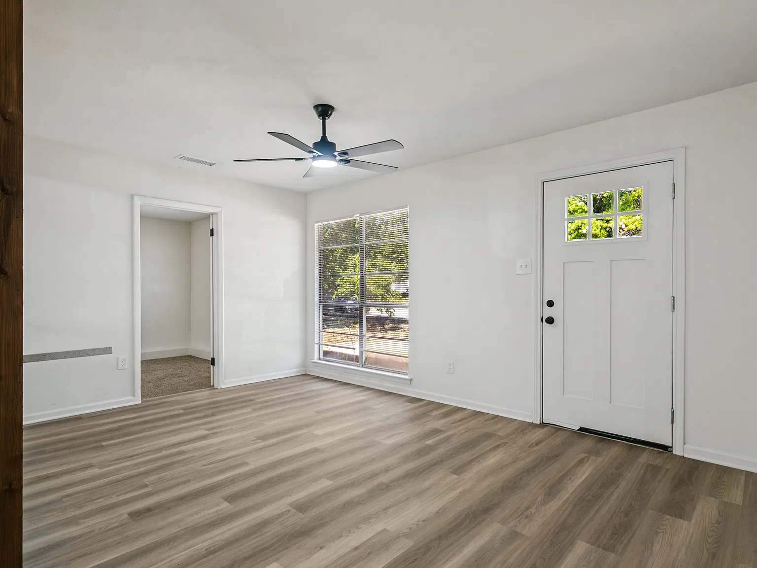 4 bed, 1174 sqft, $2,495 — Photo 2