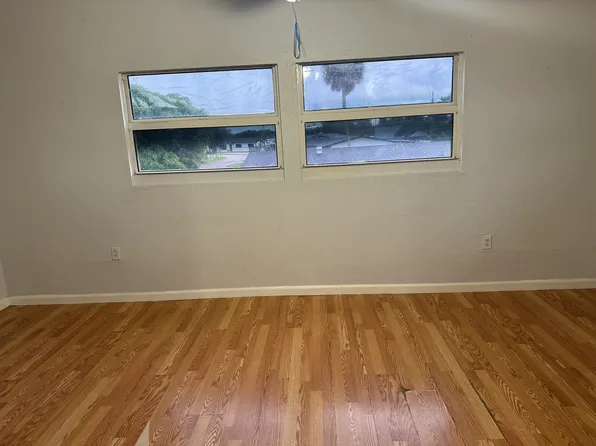 2311 SW 128th Ct, Miami, FL 33175