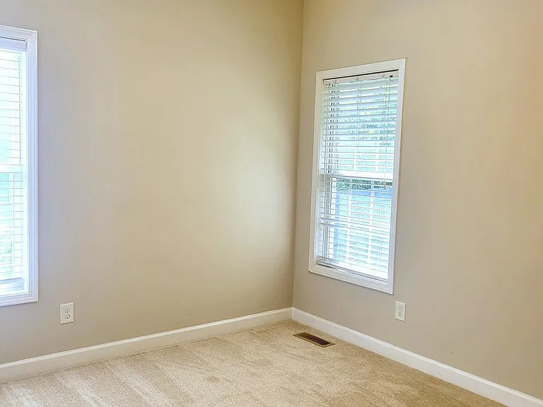 945 Diamondhead Dr S — Photo 26