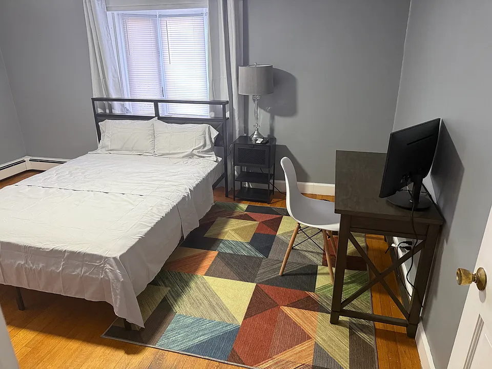 16 Central Ct #1