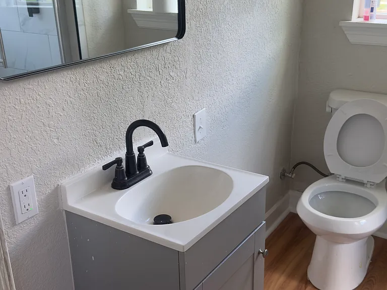 1608 Mockingbird Ln — Photo 12