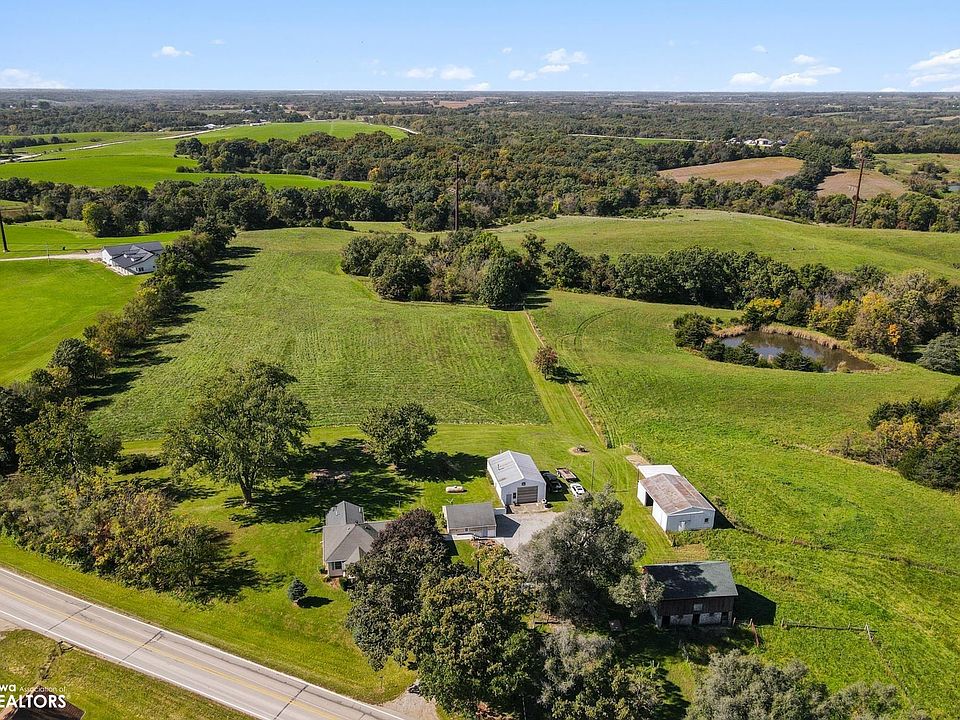 1st image of 4996 Lake Rd