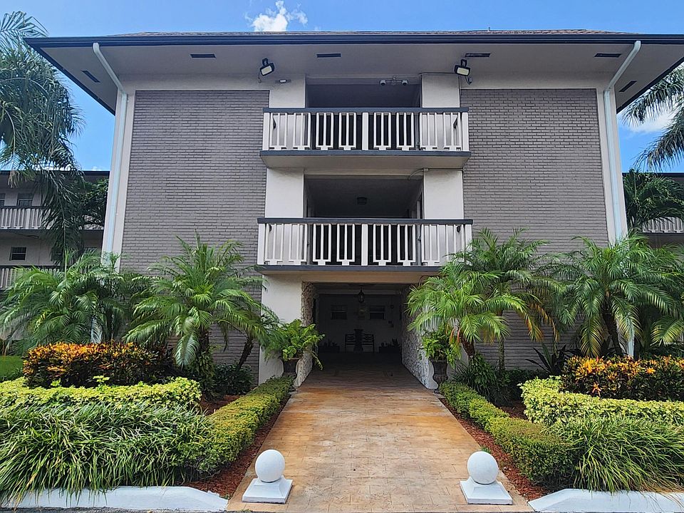 1st image of 4900 WASHINGTON Street #307