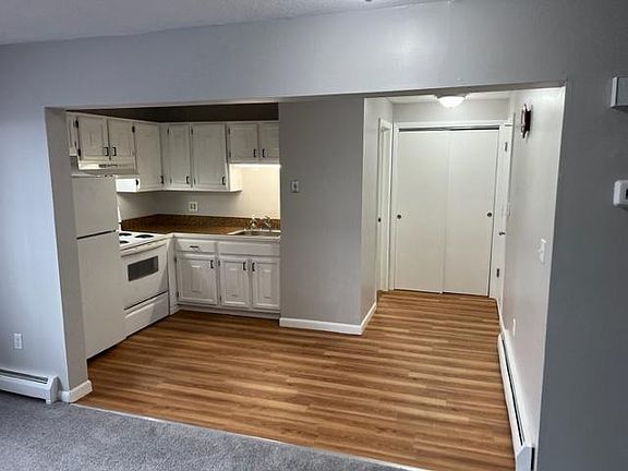 2nd image of 31 Vernon Ave #D