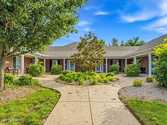 4th image of 816 Garden Pointe Dr