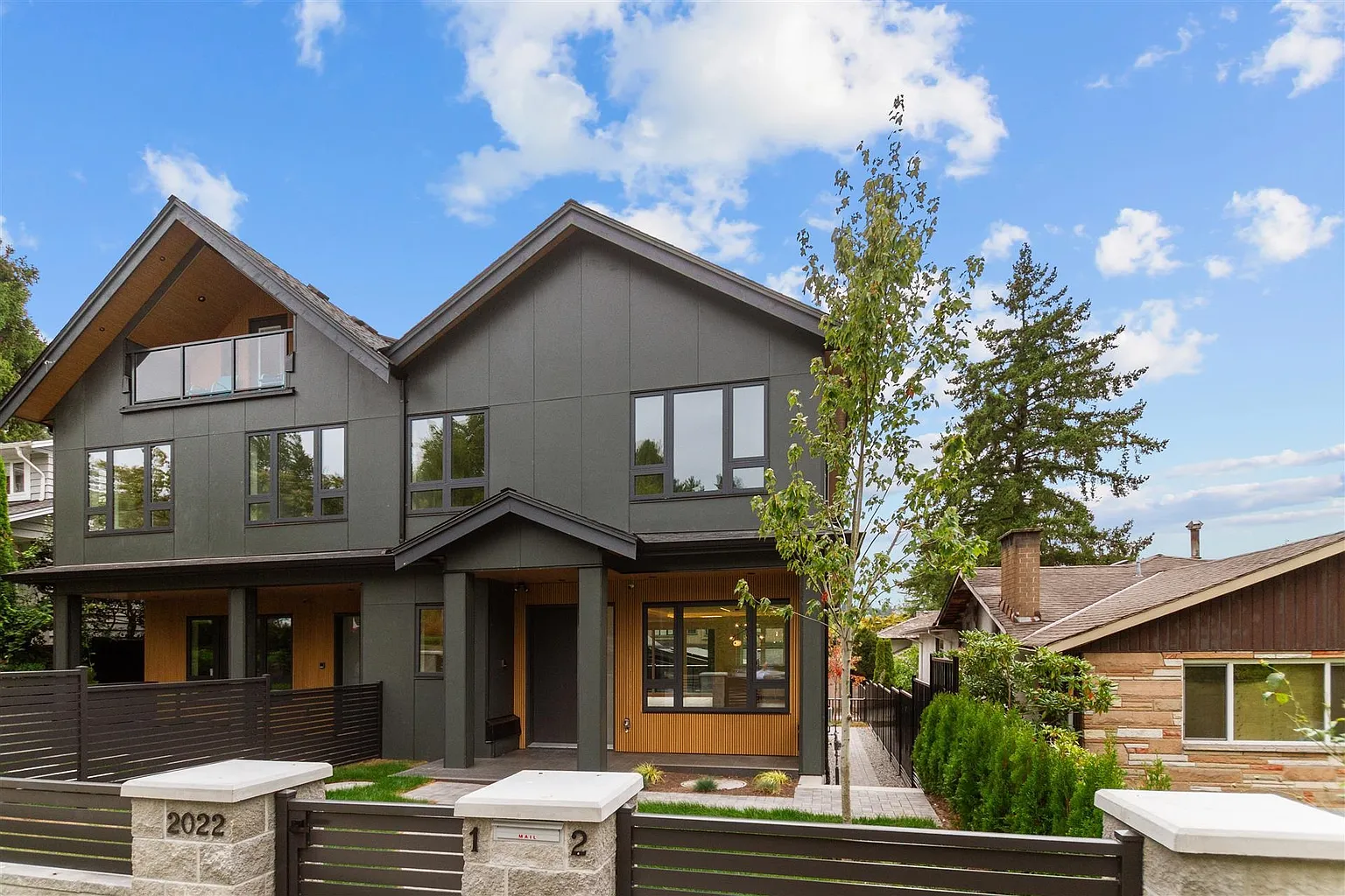 2022 Nanton Ave photo 1