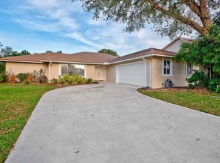 17270 Lake Park Rd, Boca Raton, FL 33487