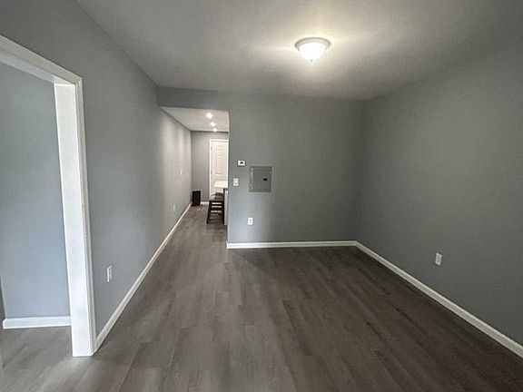 2nd image of 50 Honiss St Floor 2