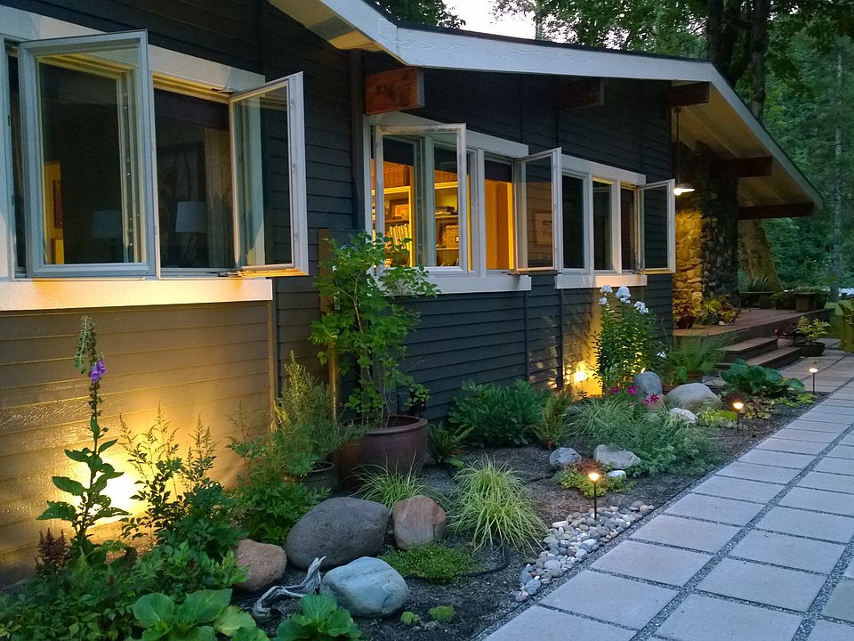 1st image of 8320 361st Ave NE