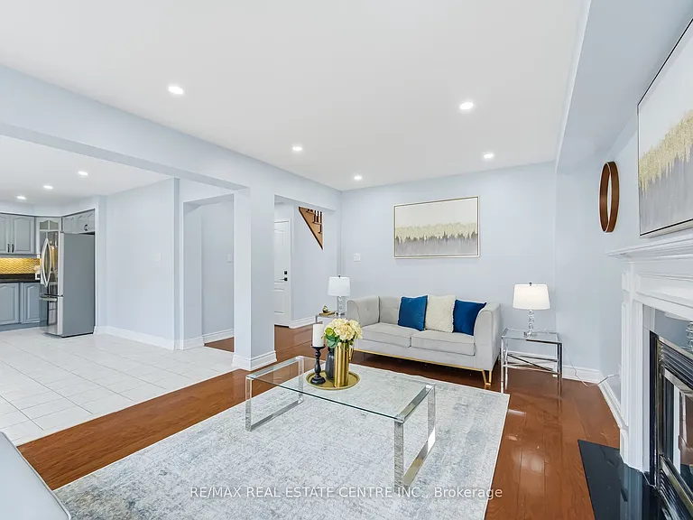 15 Heatherdale Dr — Photo 11