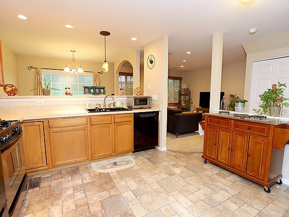 3rd image of 3017 Courtland St