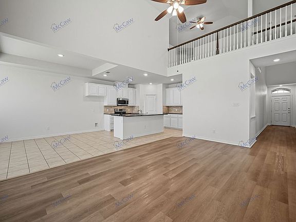 4th image of 1124 Salem Dr
