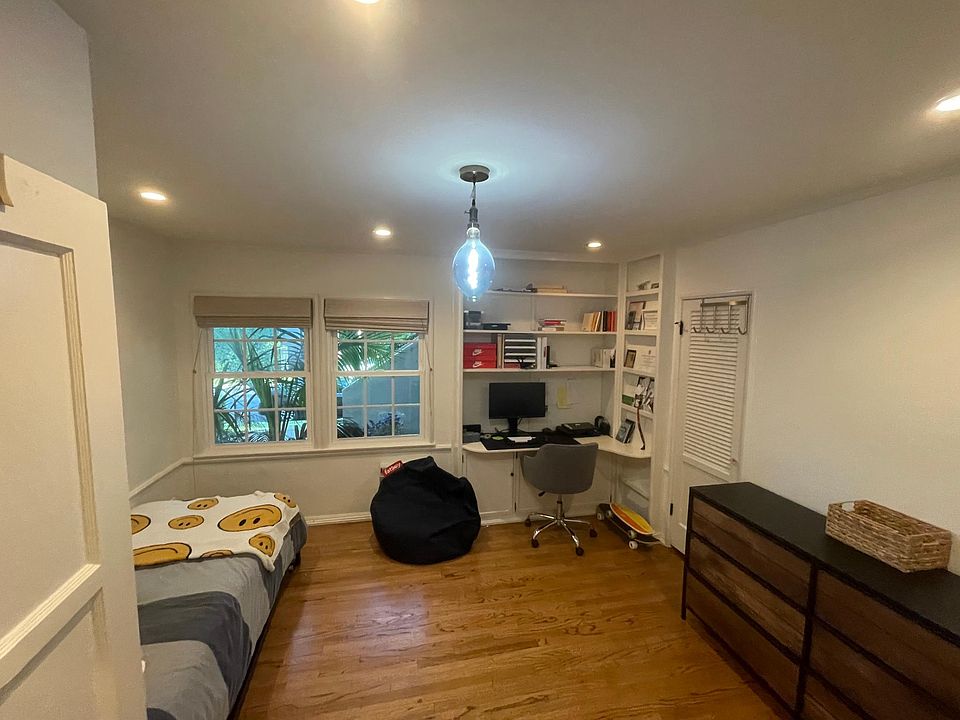 1st image of 9381 Charleville Blvd