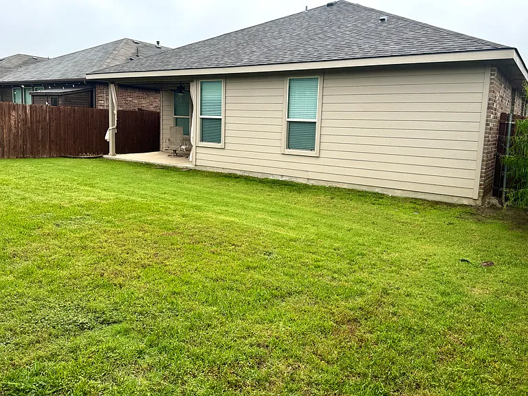 1109 Genola Dr — Photo 14