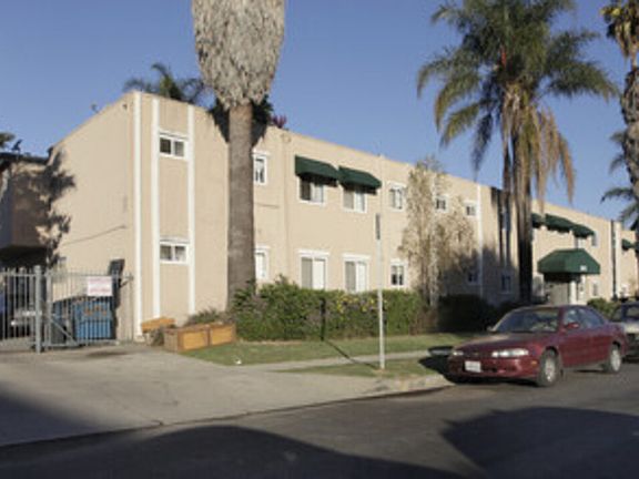 2nd image of 6717 Satsuma Ave