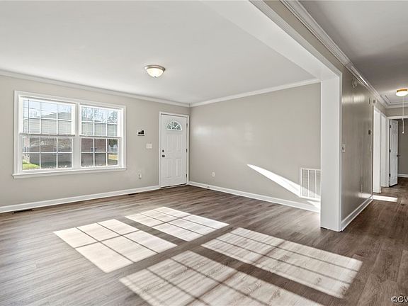 5th image of 3400 North St
