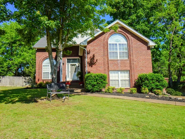 102 Koleberg Ct, Hendersonville, TN 37075