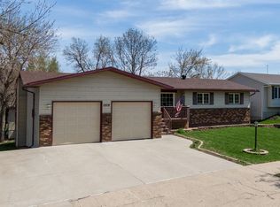2508 12th Ave NW, Mandan, ND 58554
