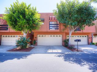 624 Terrace Cir, Huntington Beach, CA 92648